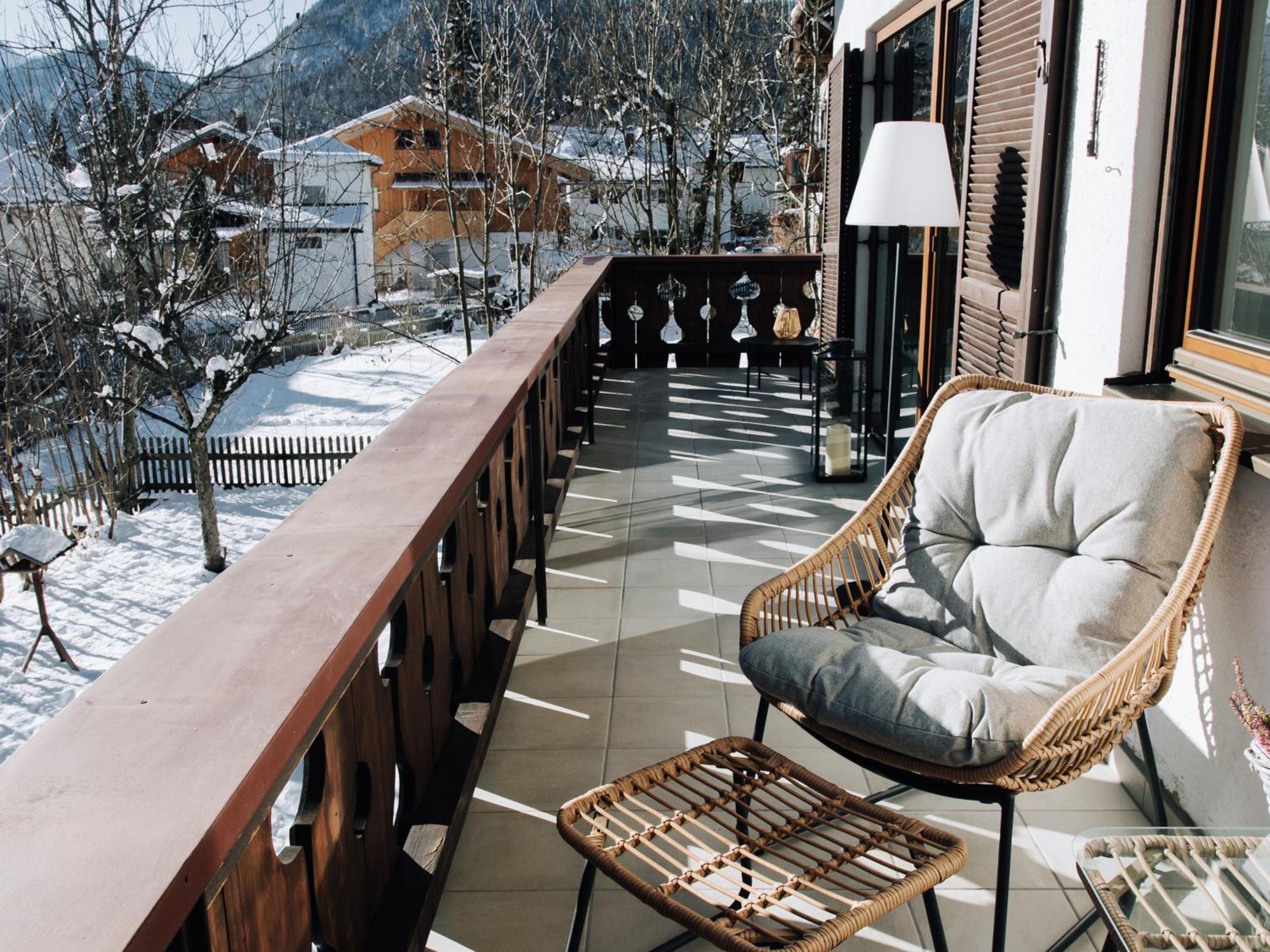 Die Karwendelsuite - 5 Sterne Fewo Mit Bestem Bergblick, Zentrumsnah & Ruhig Gelegen, Familienfreundlich มิทเทนวัลด์ ภายนอก รูปภาพ